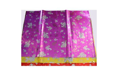 Giấy kiếng gói quà 70x70cm